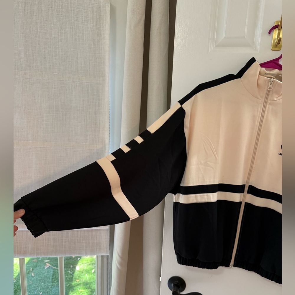 Adidas Cream and Black Jacket with Pink Accents - Picture 3 of 5